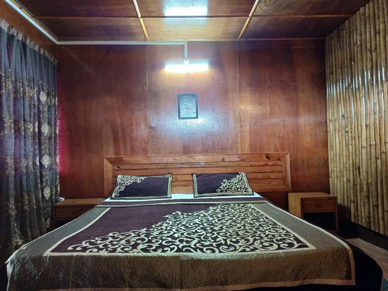 Odyssey Stays Umbir, Umiam Lake Mawlyngkhung Exterior photo
